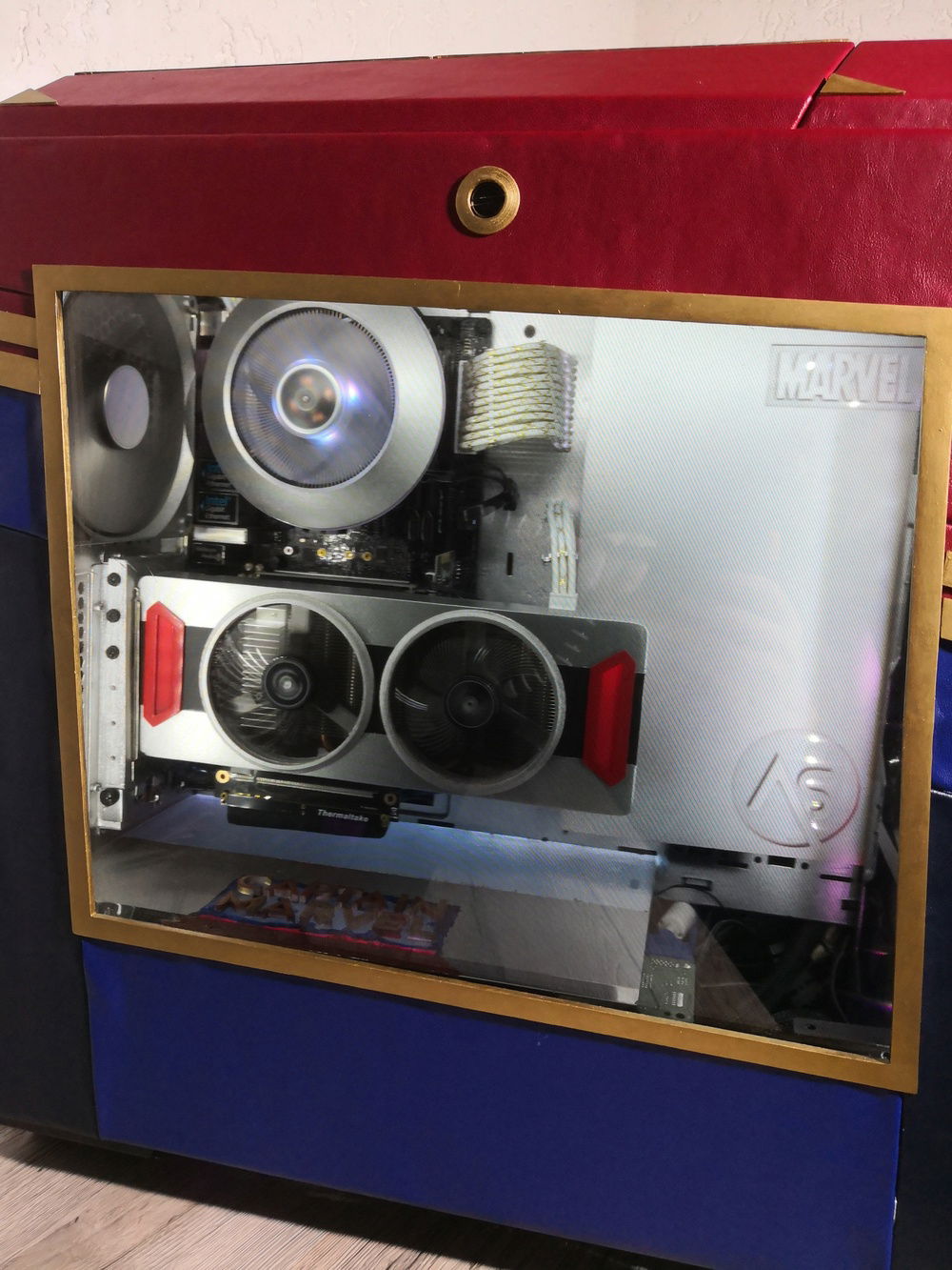 closer view lcd still off/lcd lights on