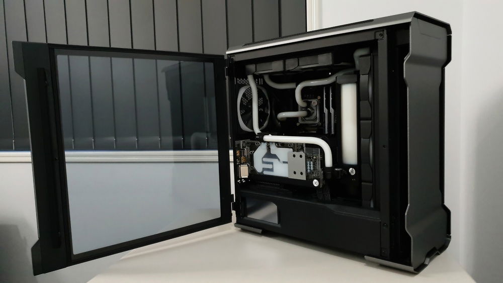 Check my full build description for all details and 4K Video!! Vote for me :)