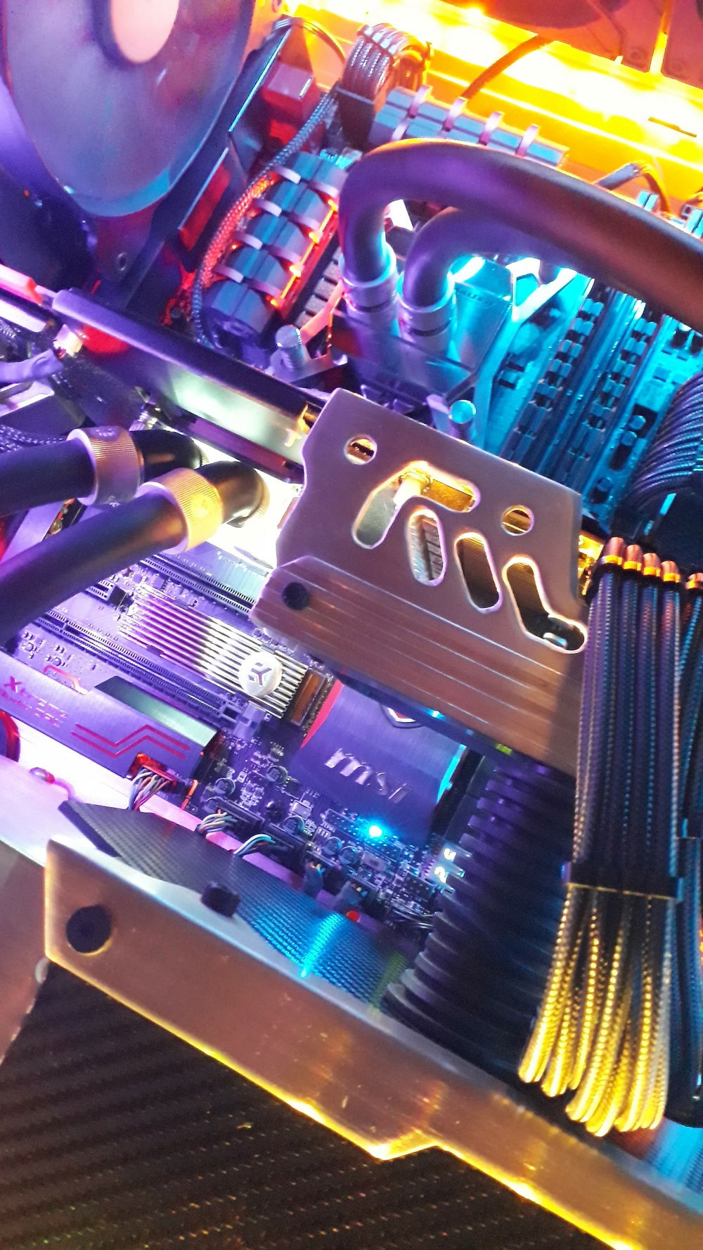 2020 - New NVME + EK Heatsink