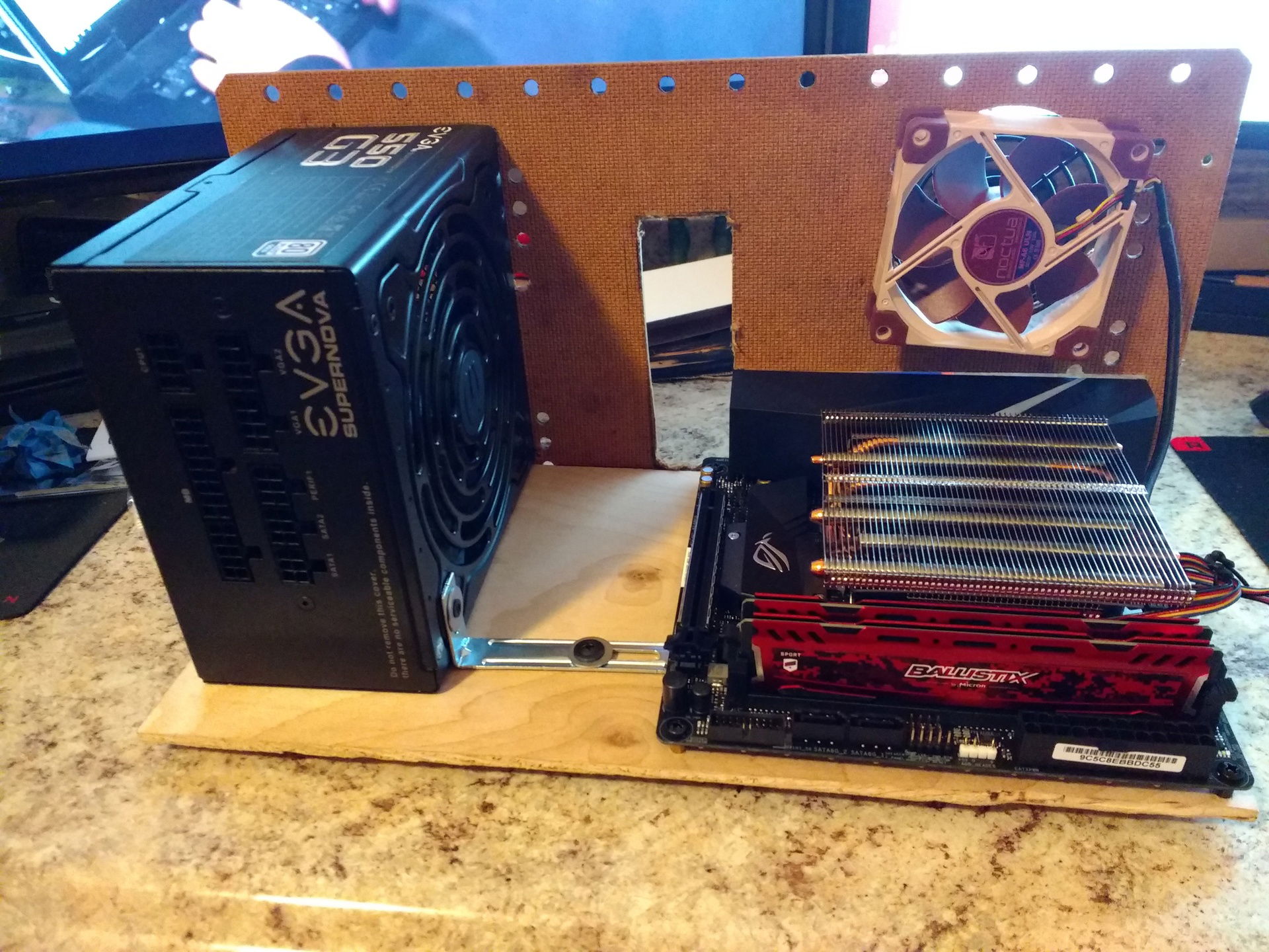 Classic Tube Radio Computer » builds.gg