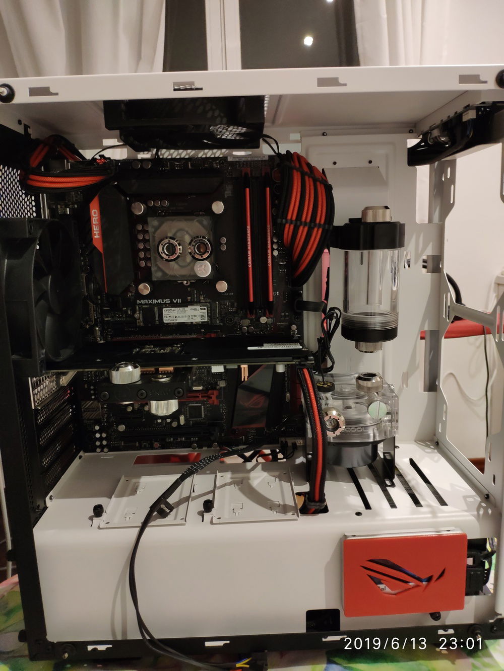 Custom loop installation