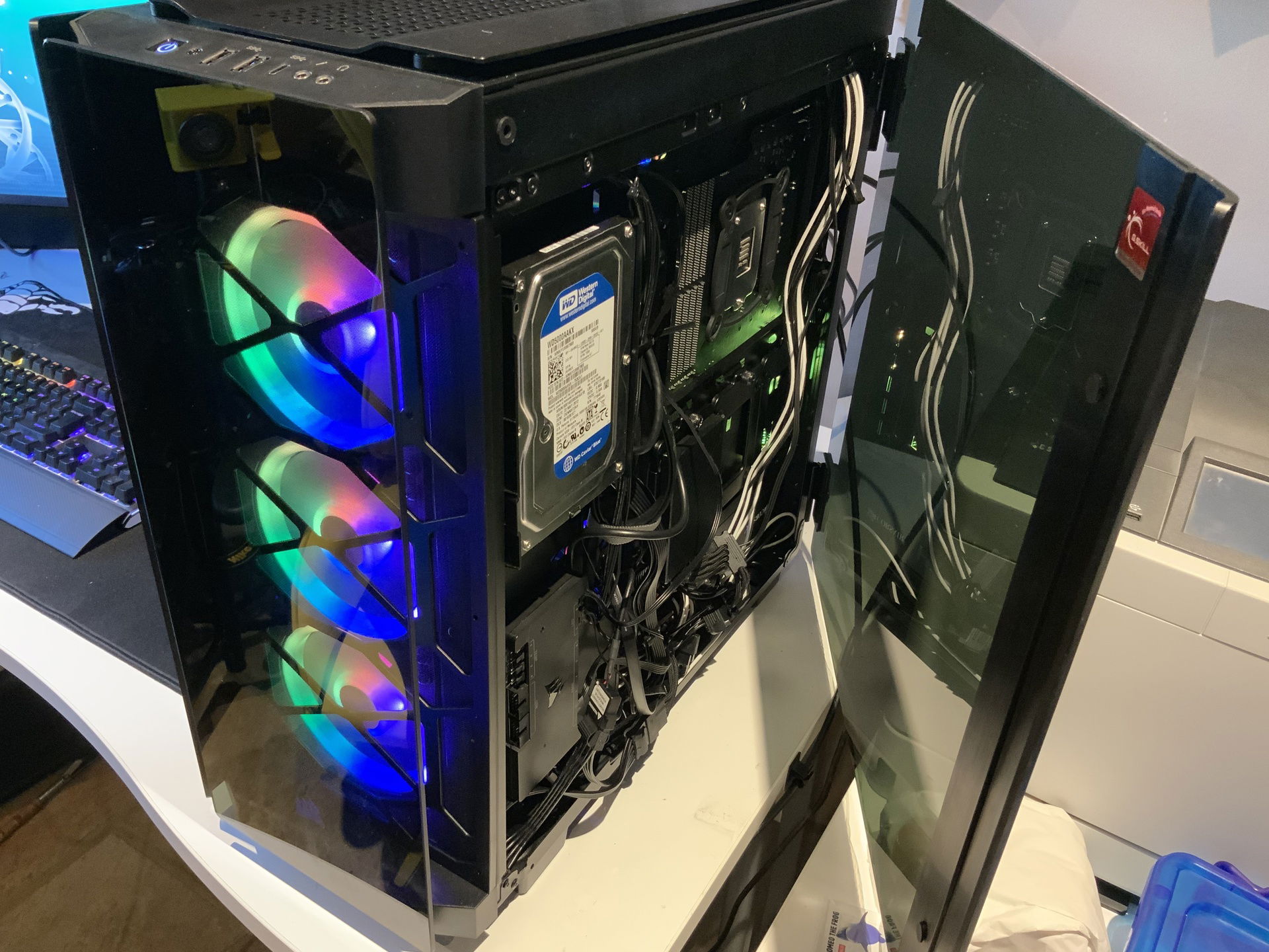 2000-gaming-pc-builds-gg