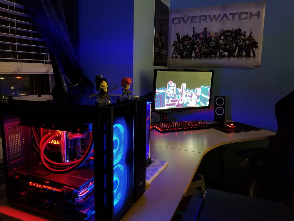 You can see Lúcio's hair behind Reaper's head.