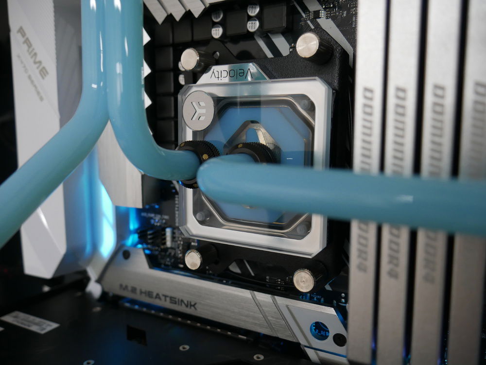 Yes I know the block is upside down, but I wanted the inlet and outlet to be turned around.