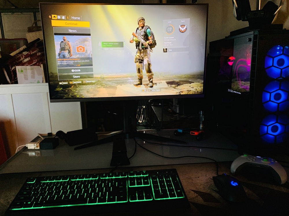 Front view with 32" Monoprice QHD 1440p 144hz monitor