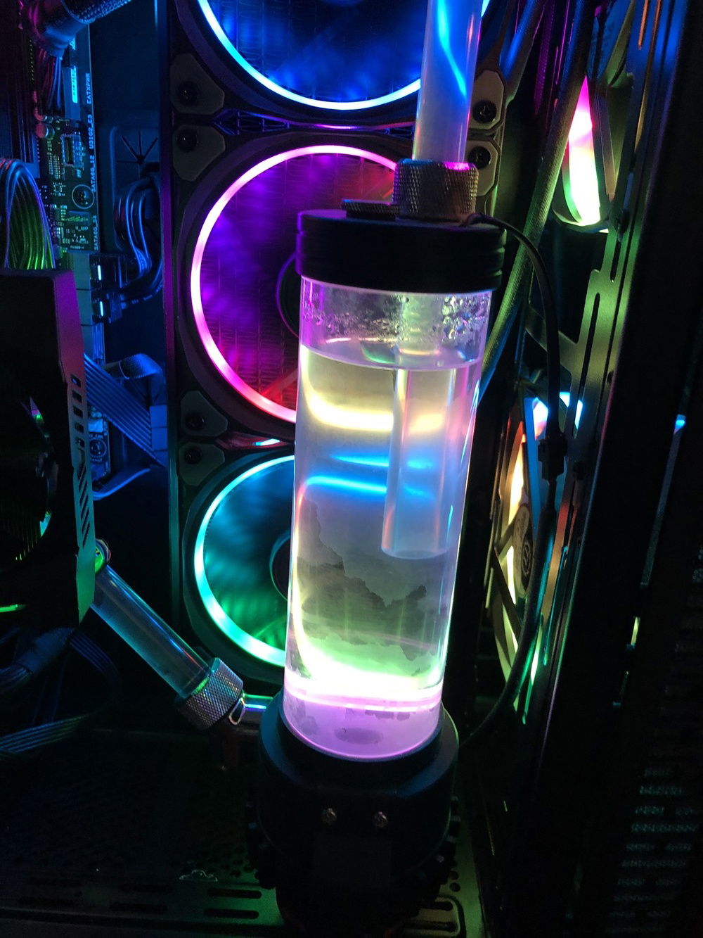 Thermaltake M360 Plus D5 Liquid/Water Pump and 14mm RGB Fans TT