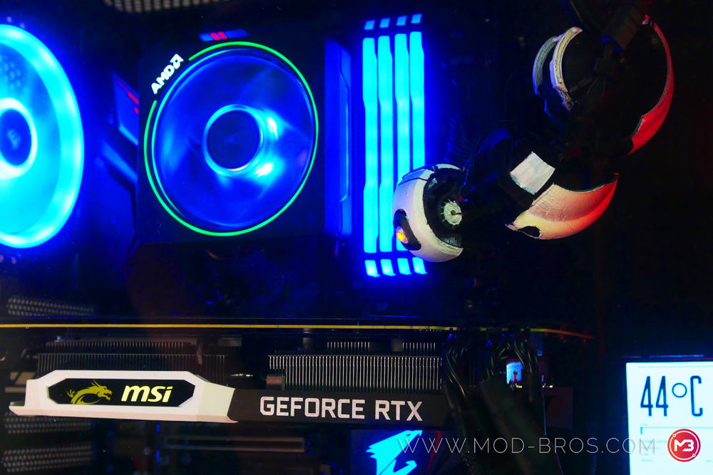 Another great shot of glados with the corsair vengence rgb ram behind it.