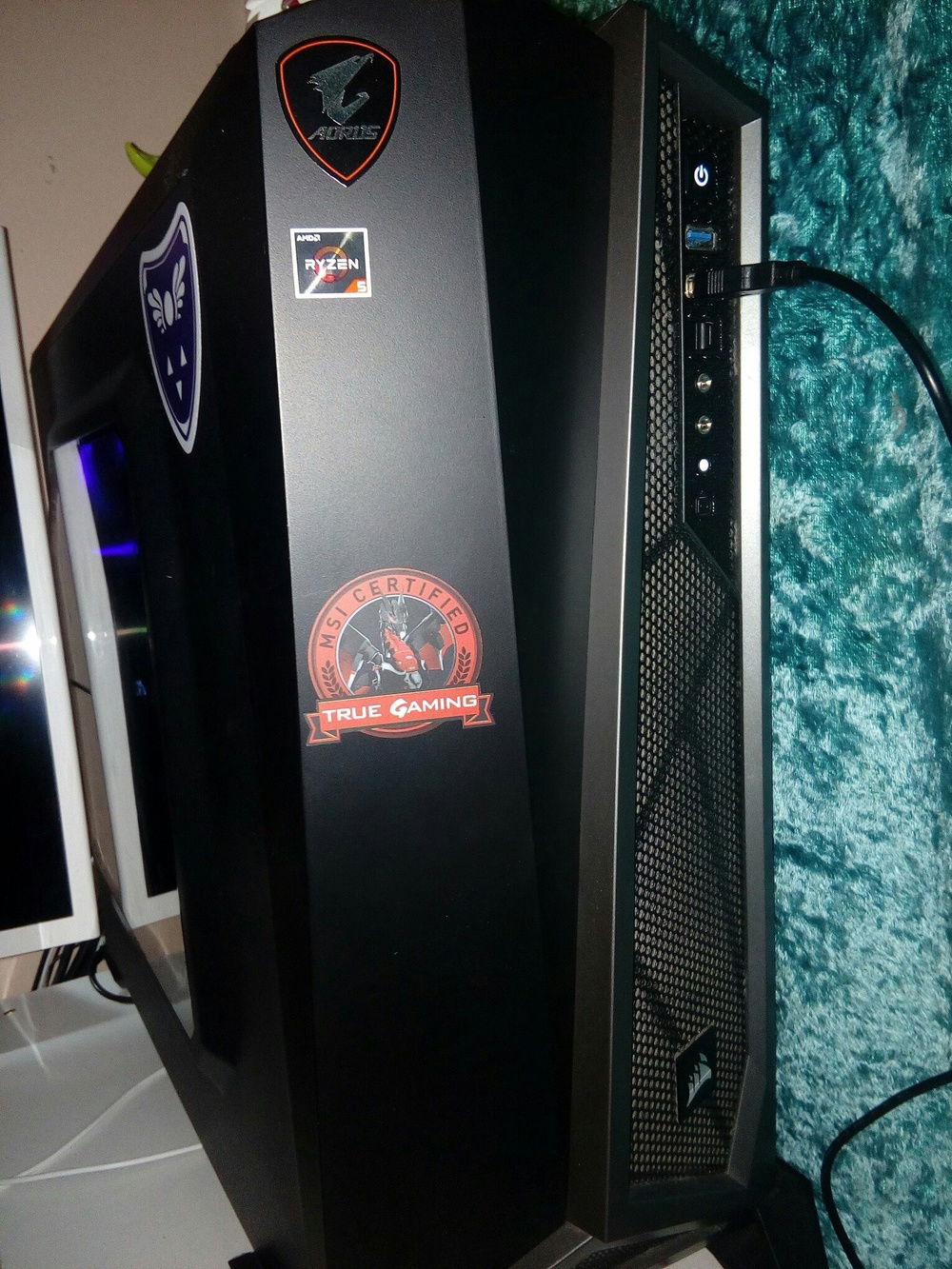 The front, I have all the stickers you need.
Wow, I need to dust it. Hah