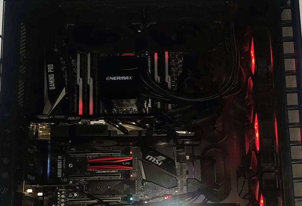 with flash on camera(cellphone camera) (older graphic card)