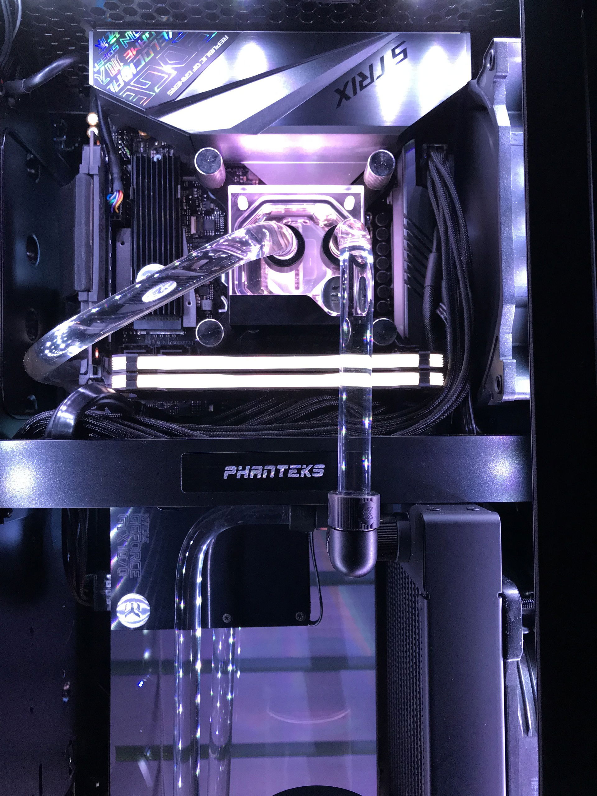 Watercooled Phanteks Shift X » builds.gg