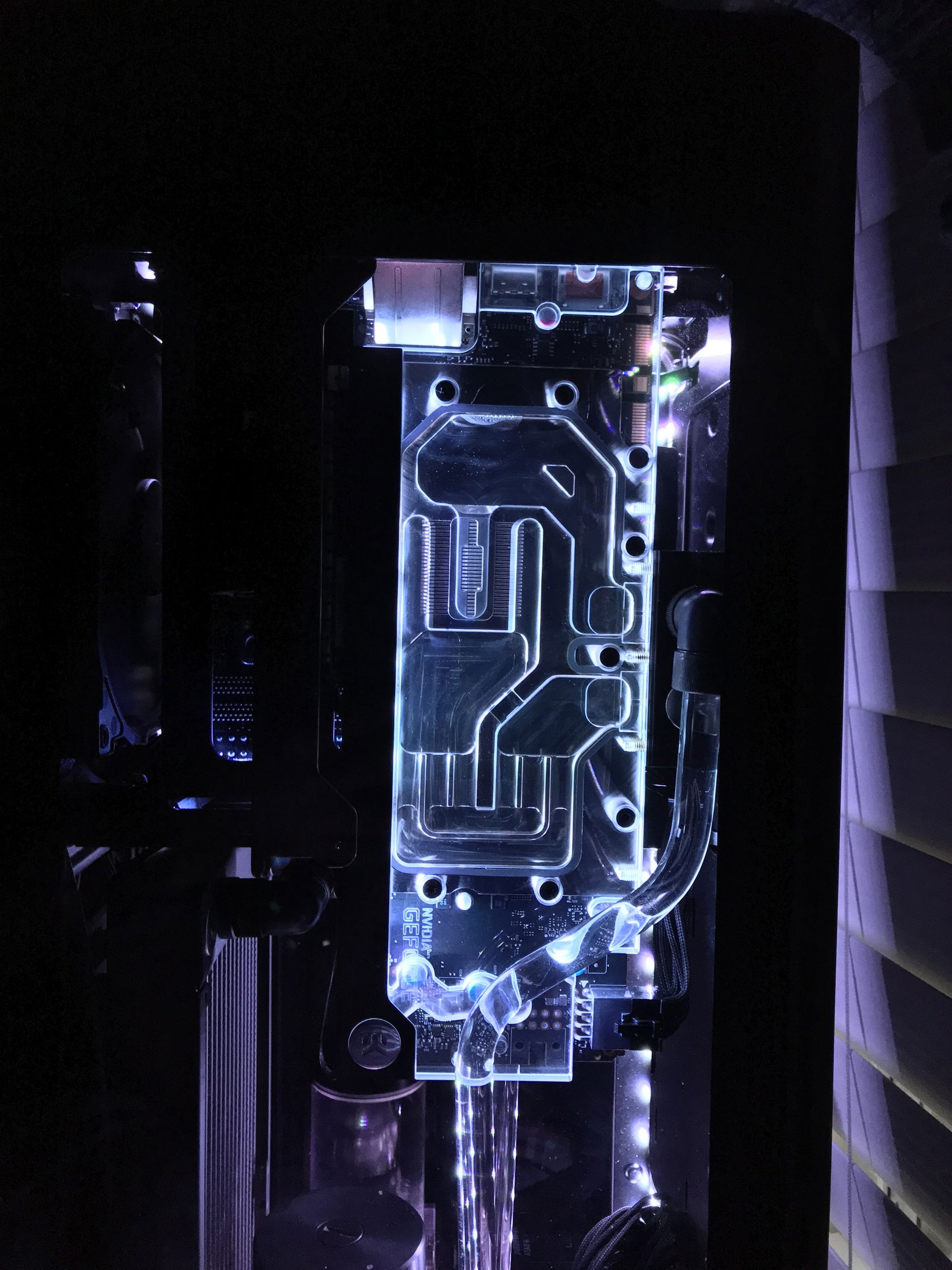 Watercooled Phanteks Shift X » builds.gg