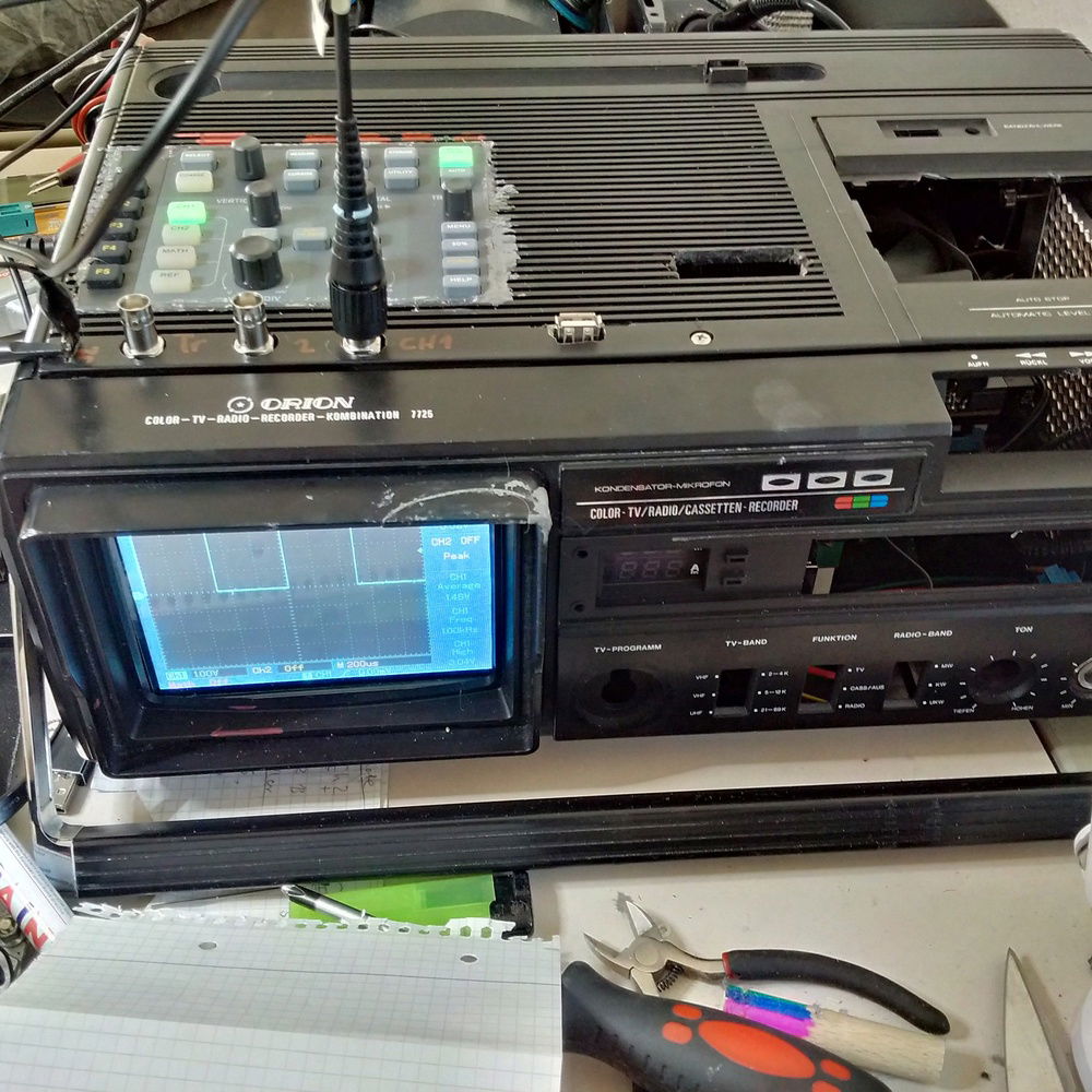 Testing of oscilloscope after assembly