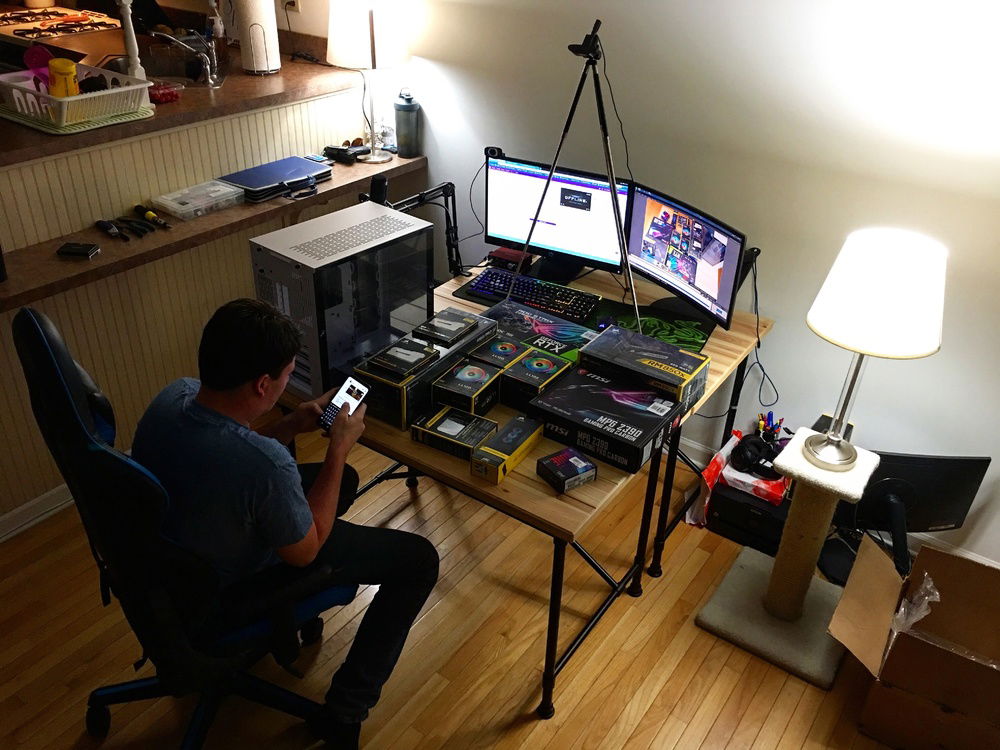 Calm before the storm... going live on stream!
twitch.tv/MrWehy2Fast