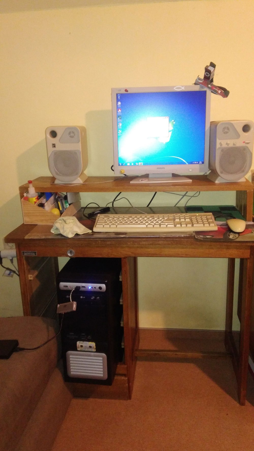 My 2nd best gaming setup I would kill for it just about 1,5 year ago, now just decent PC.