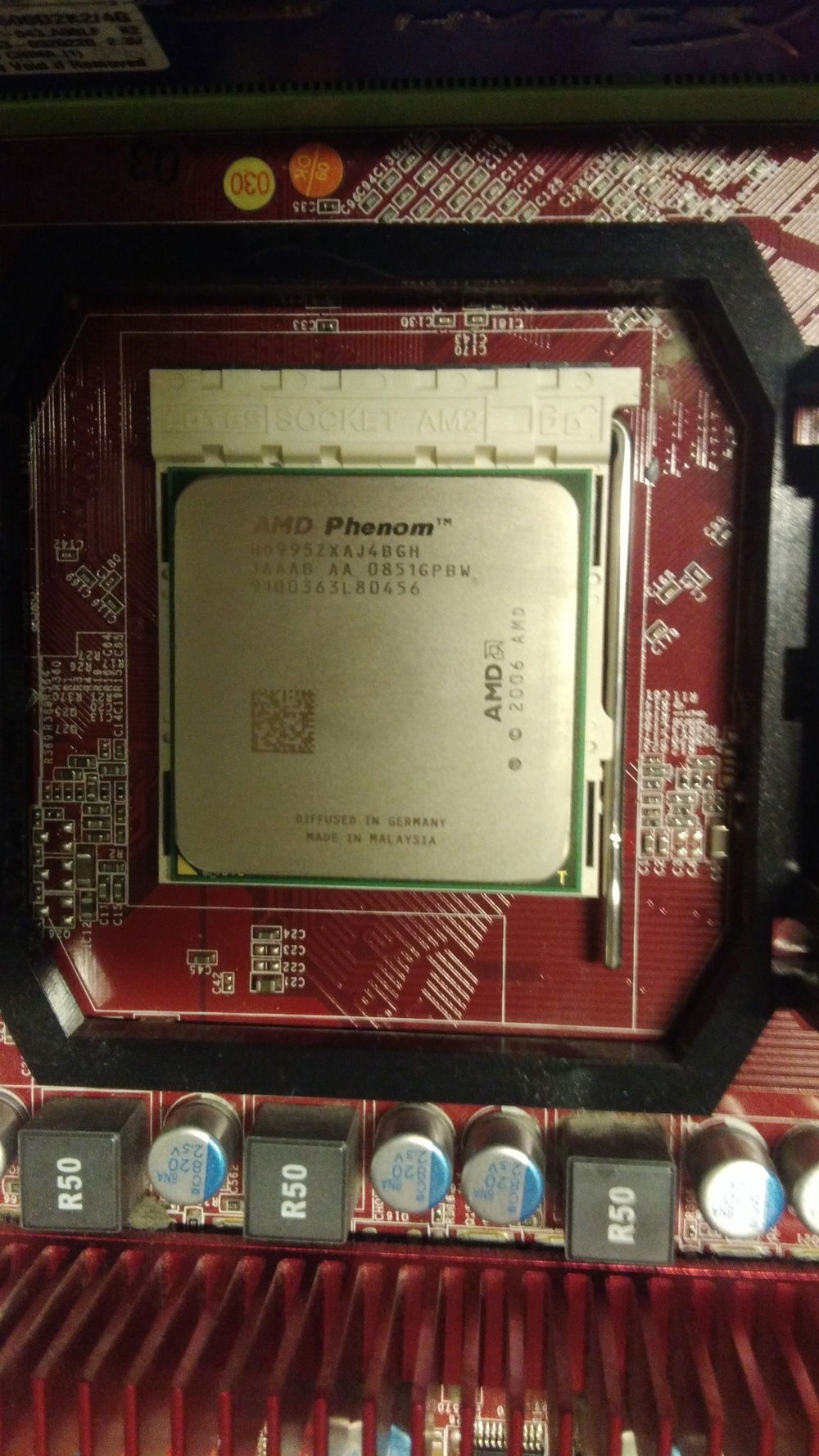 X4 Phenom 9950 Black Edition in socket, nothing really special