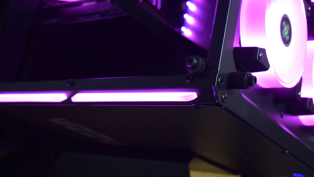 AzzAmazing 802F by Seelenwolf
Azza 820F Cube with ID-Cooling AURAFLOW X 240