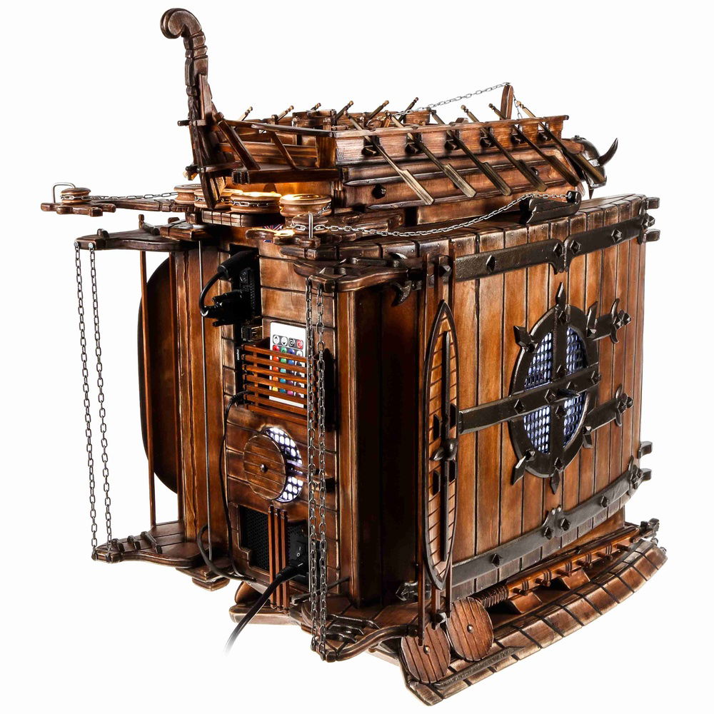 i pnly made the stern of the longboat because i wanted that helmet in the fromt, ebven thoughviking helmets were maybe aquired but never really a part of the nordic warrior culture. maybe the gjurmundu one. anyway, here you can see the viking tech wheels pulling the chains to close the side panels.