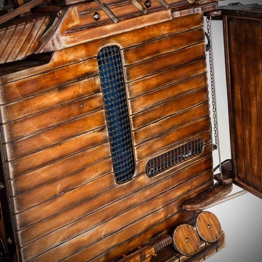 not much to see here, this is the right inside cable covering back side of the mainboard, revealed when the doors are opened