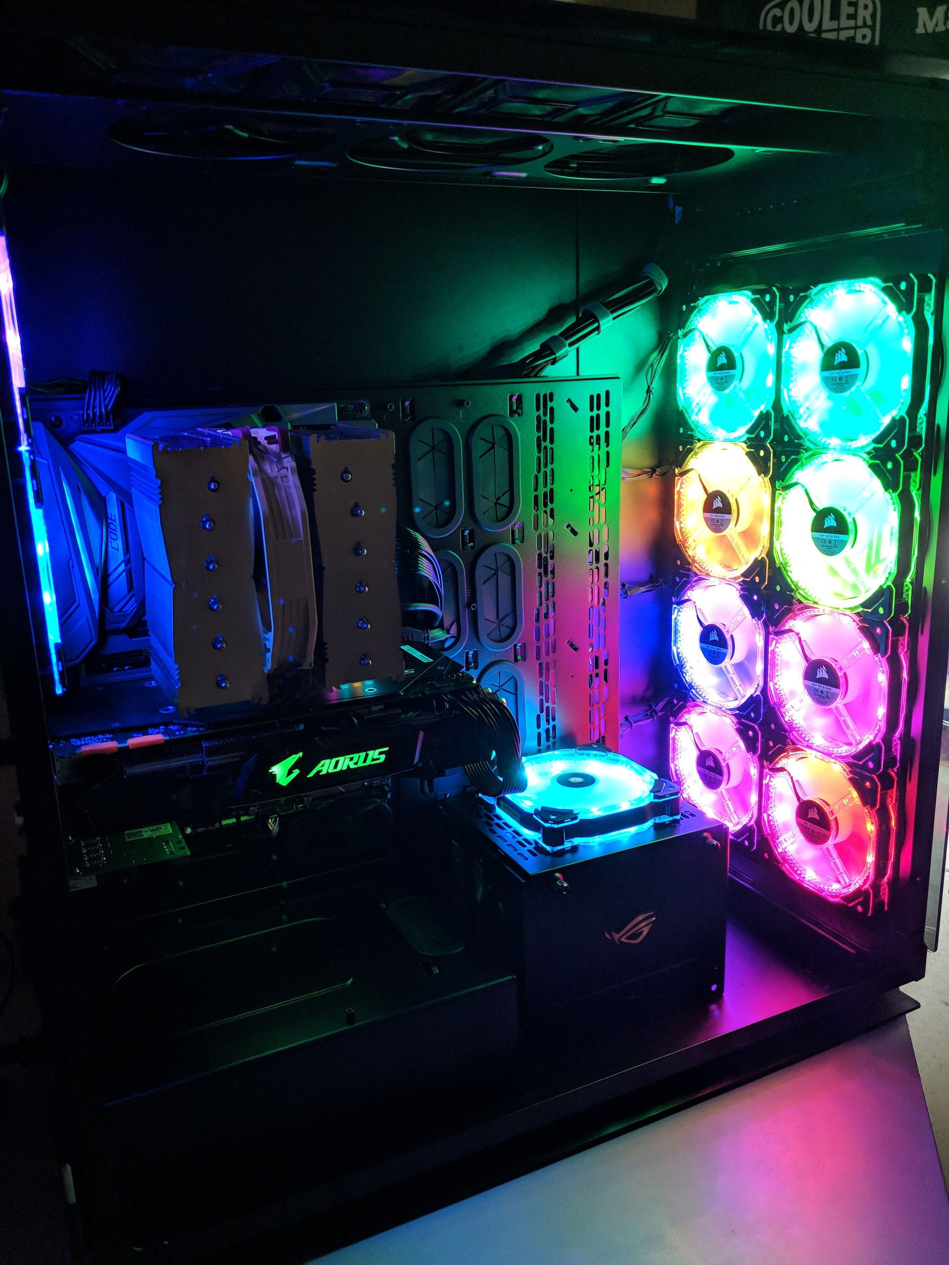 1000D 'THE RGB WALL' » builds.gg