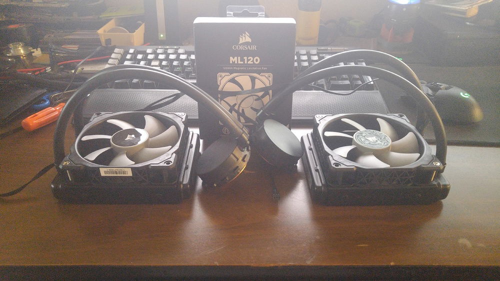 The two Asetek 550LCs with corsair ML120s on them.