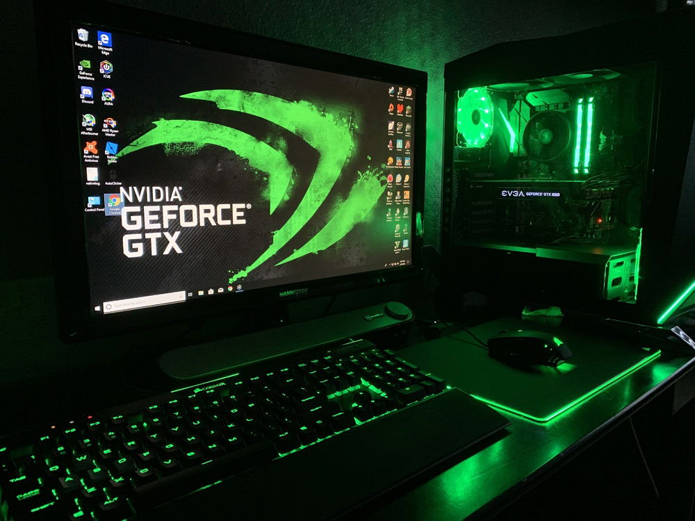 This is the view of my full desk