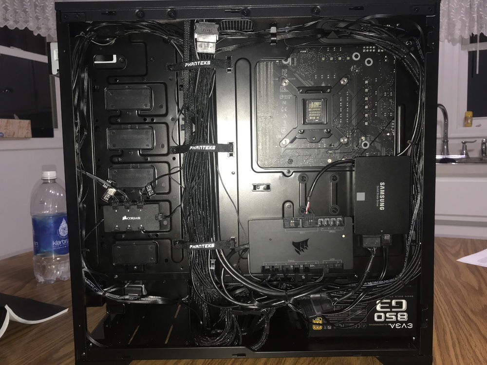 Cable management with my cable mods.