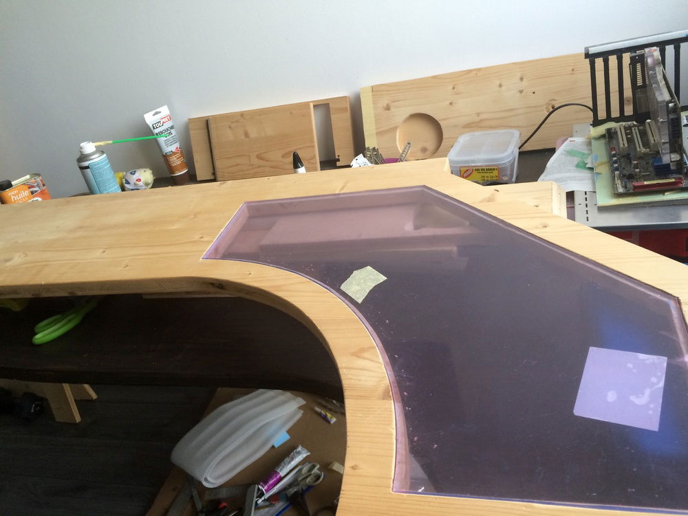 plexy for the top cutted and fitted