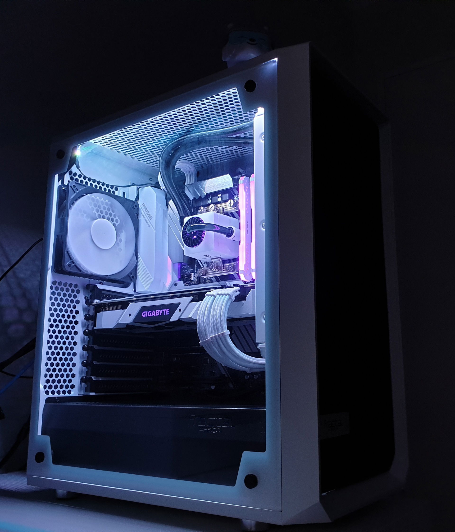 Clean White & Purple Build | First PC Build » builds.gg