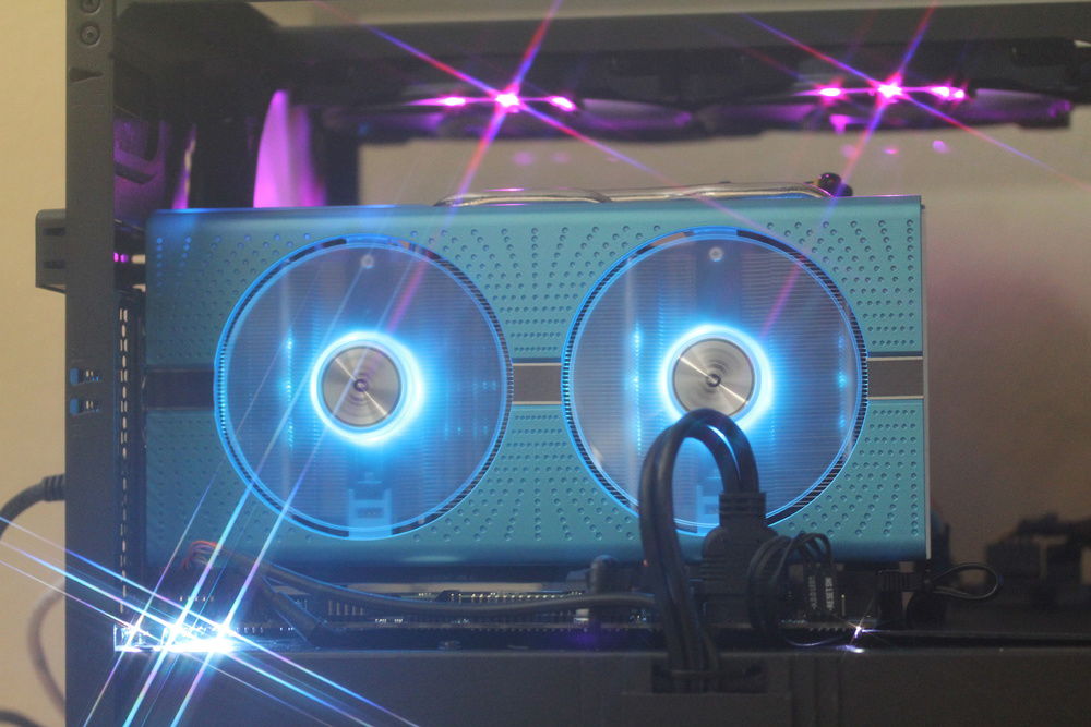 This is the best looking GPU on the market. Change my mind.