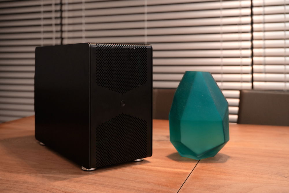 The build with the panel closed. Essentially a simple black box.