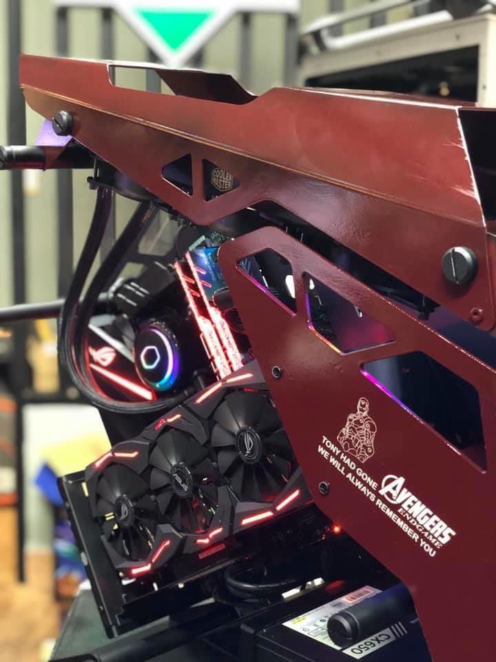 IRON MAN THEME CUSTOM PC » builds.gg