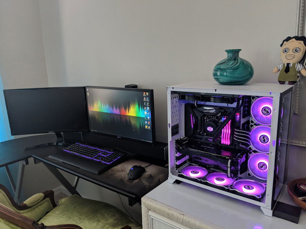 The full setup. (Old photo)