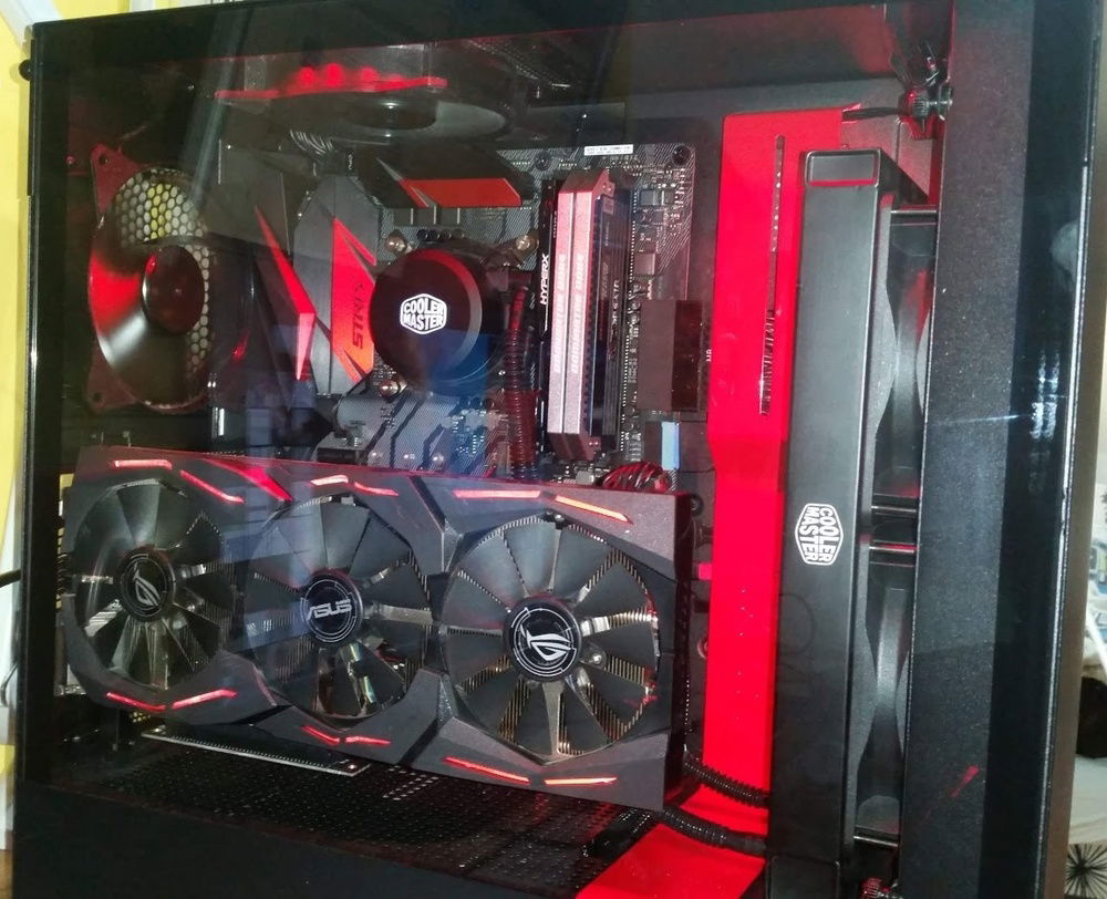 Glass sidepanels are not good for photos during day