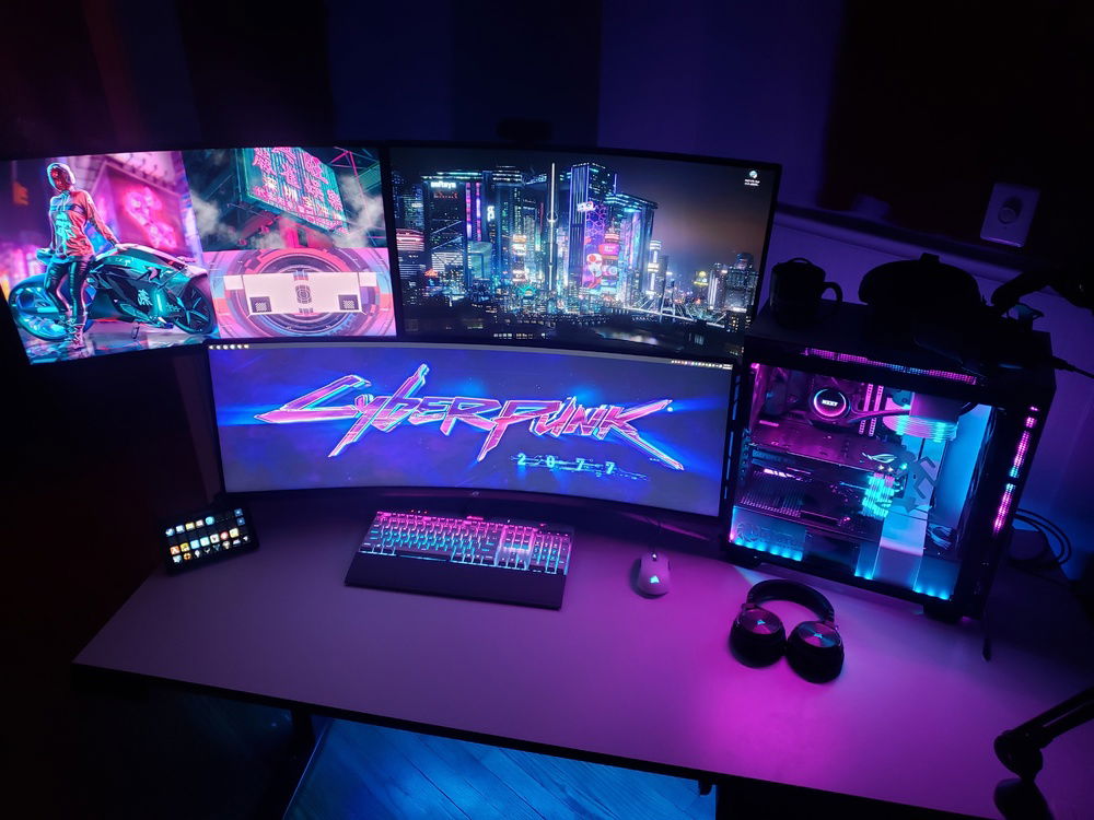 This my desk now in the dark.