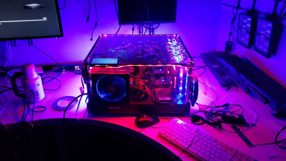 My rig in workstation mode, but can also be placed upright and wall mounted