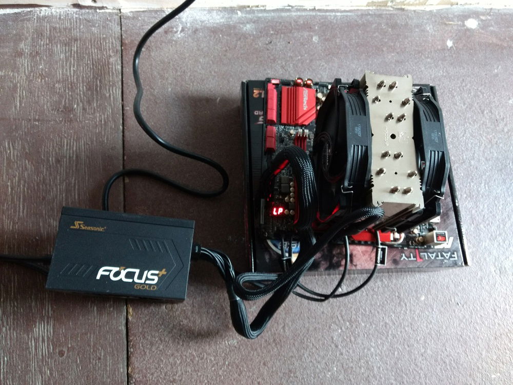Testing it can actually boot. My heart was beating so fast, I spent so long getting it together. If it had failed here, I would have launched myself out the window.