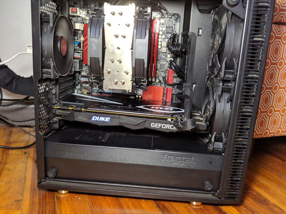 The build, completed and a year down the road since building it. 3/4 and 4/4 lights, Duke and mobo lights.