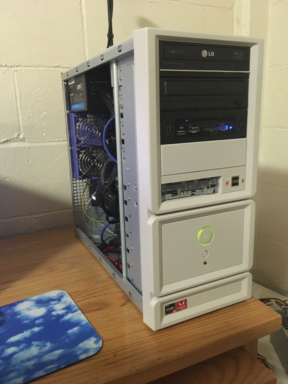 Let's peel back the panels, shine in some light, and give the Boomer a closer look! It's come a long way over the past year or so.