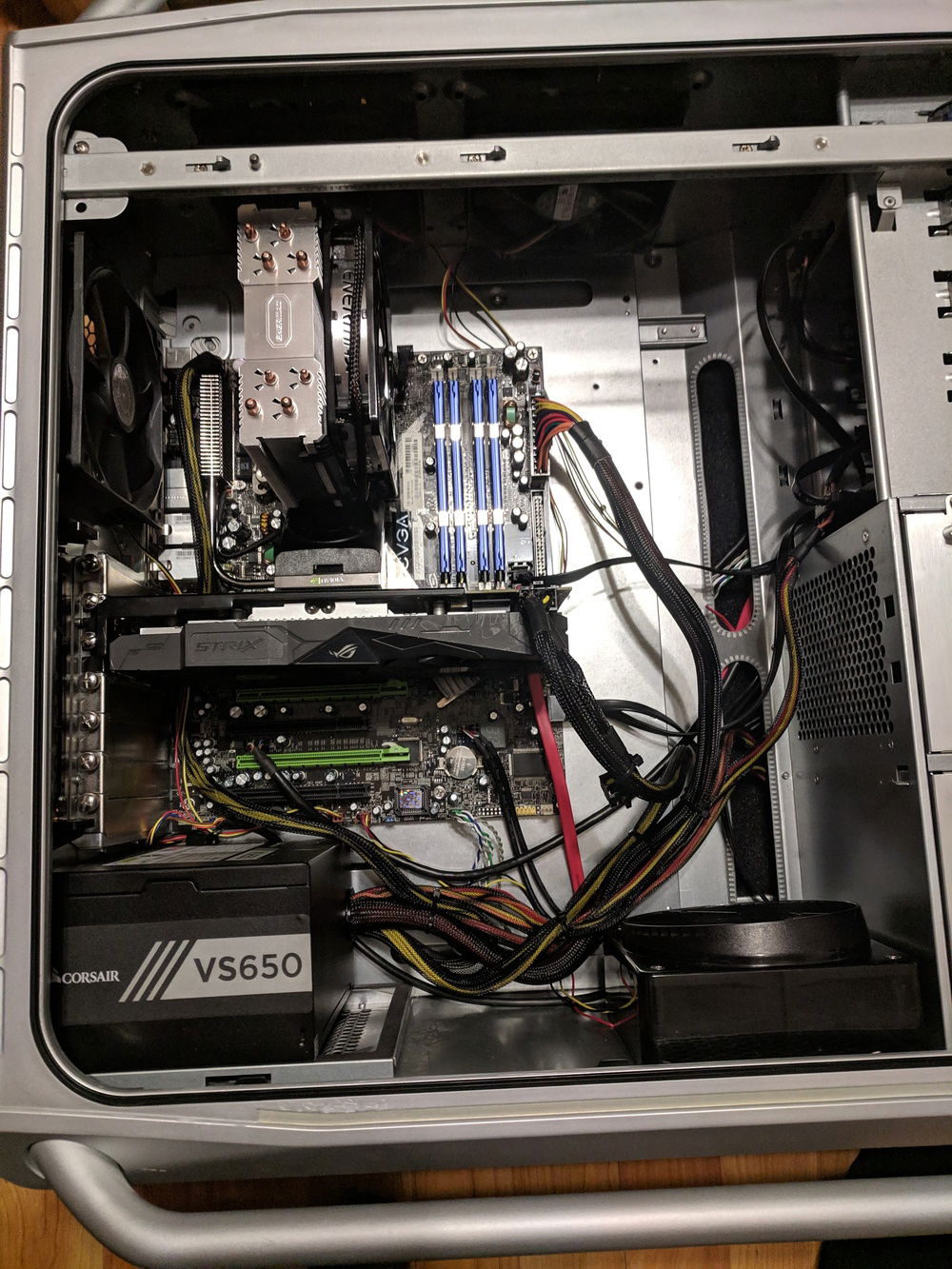 Everything in, with a few zip ties to keep the cables a bit neater.