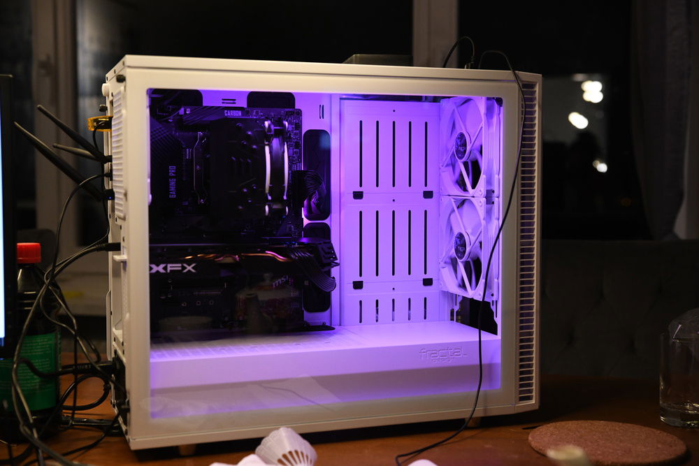 Excuse the mess while insatlling everything.