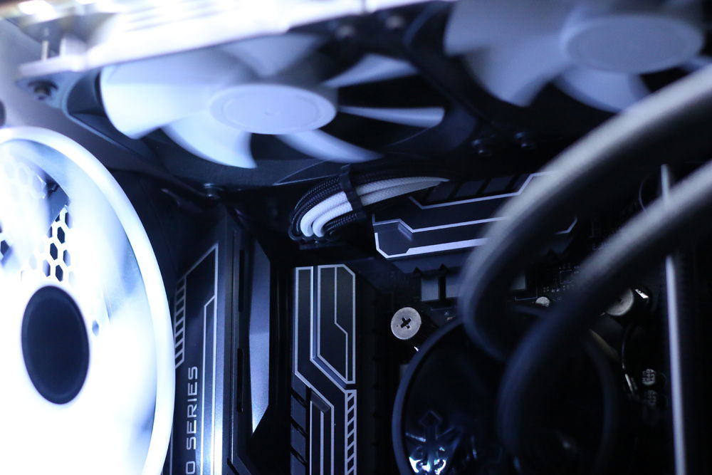 Detail shot of the CableMod PRO Series EPS extention.