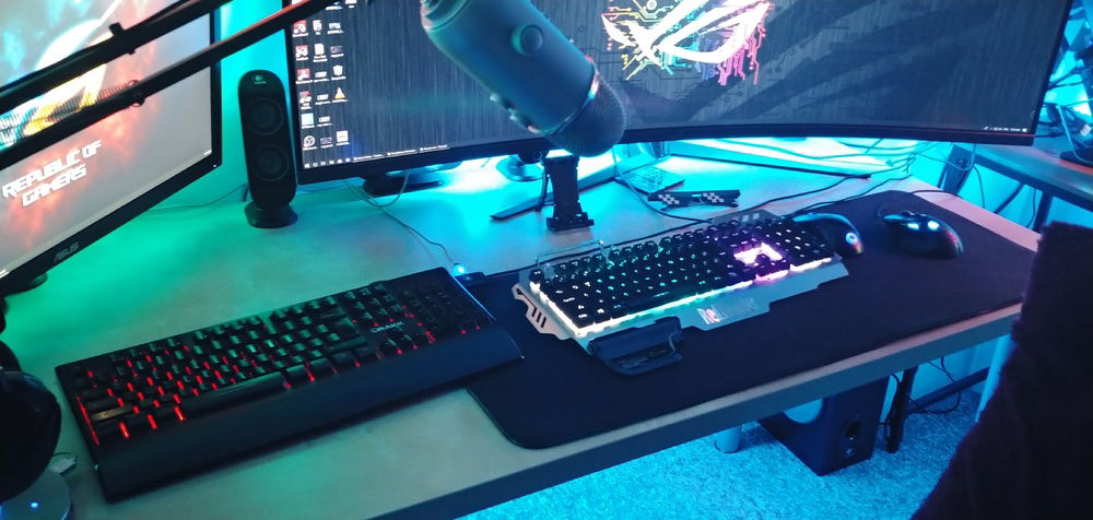 Mk. 2 setup ver2 please don't mind the cables im on it :)