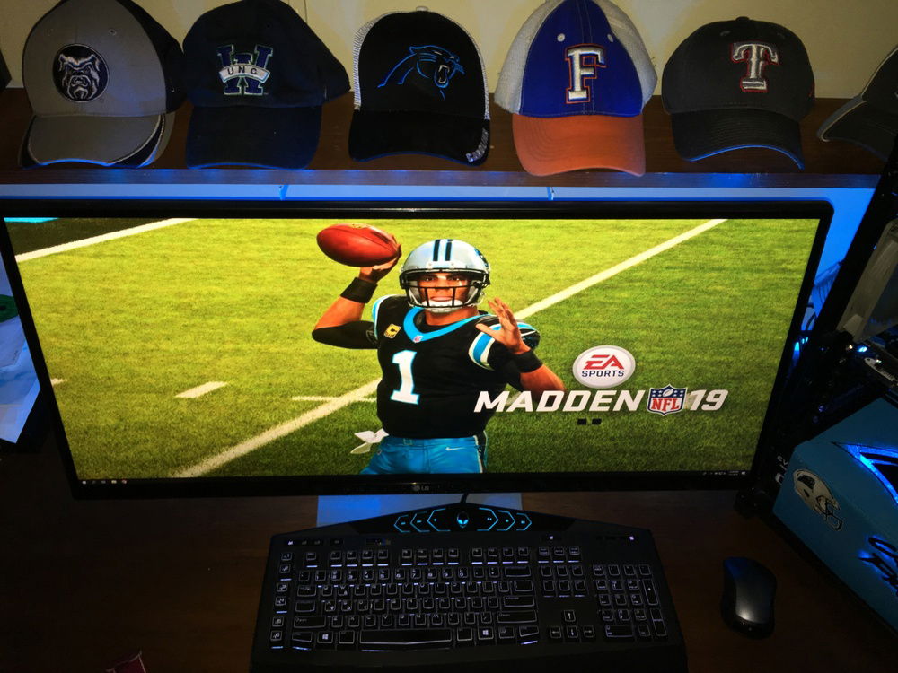 34" LG Ultrawide monitor with backlighting