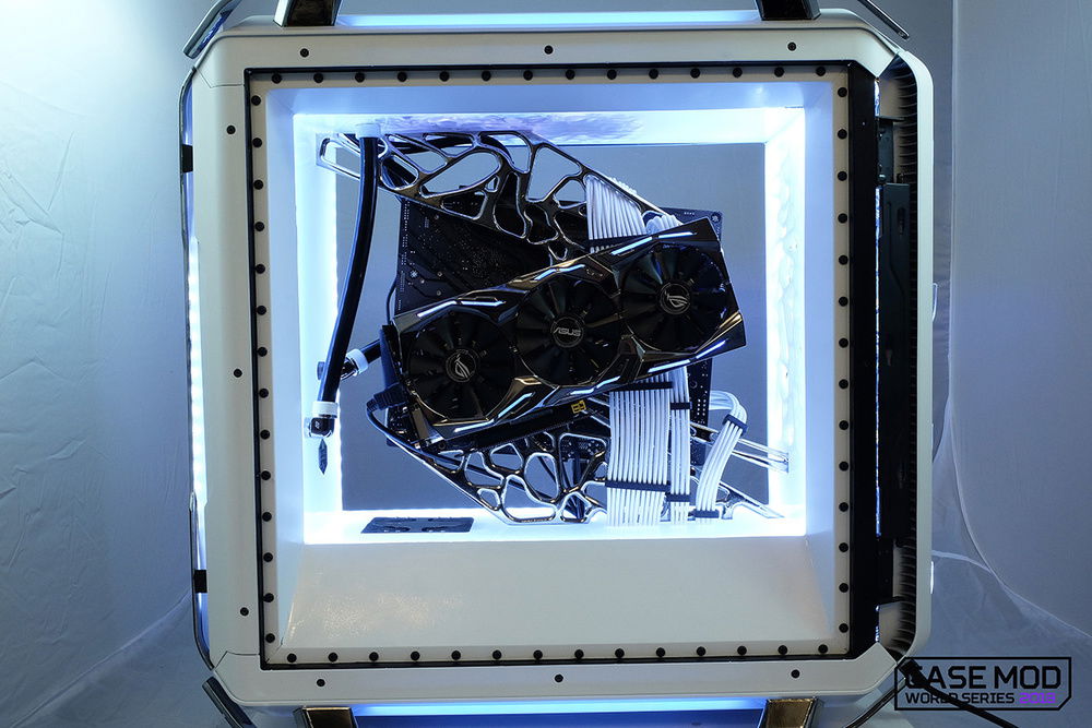 With the doors removed, the suspended components cannot be ignored!