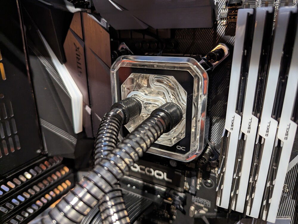 Alphacool Eisblock XPX Aurora CPU