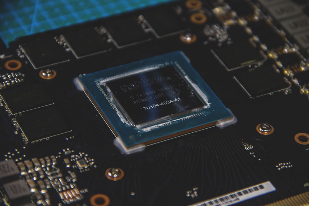 Mounting the Alphacool Eisblock GPX-N Plexi Light on the Asus Dual RTX 2080 OC.