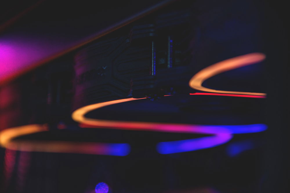 3 fan set of Enermax SquA RGB 120mm on the radiator.