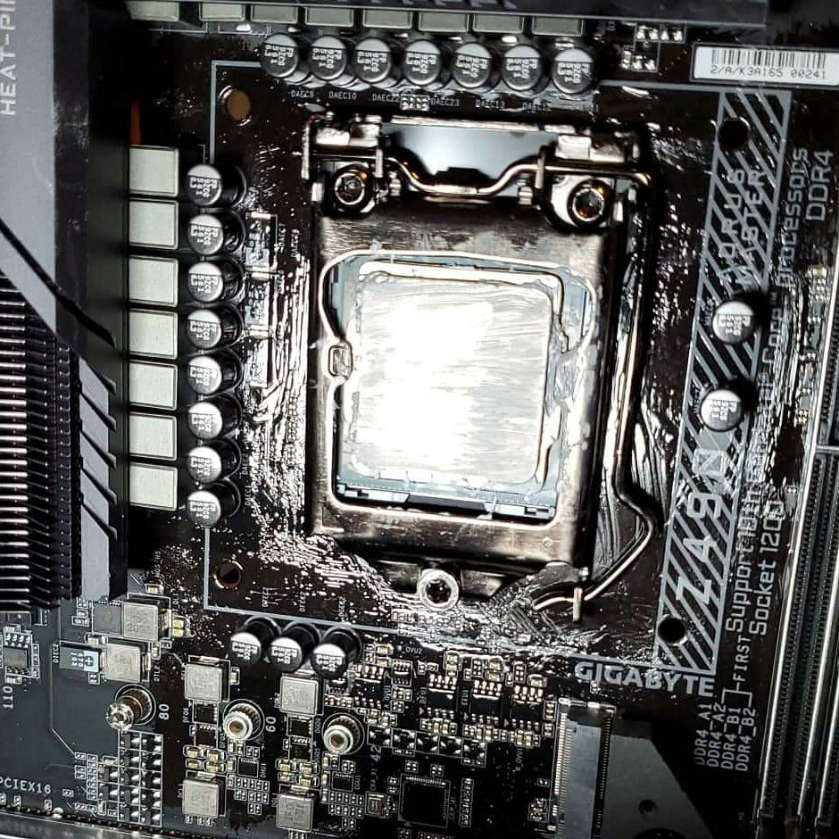 Front and back has a solid coating of silicone conformal coating. Protects against condensation