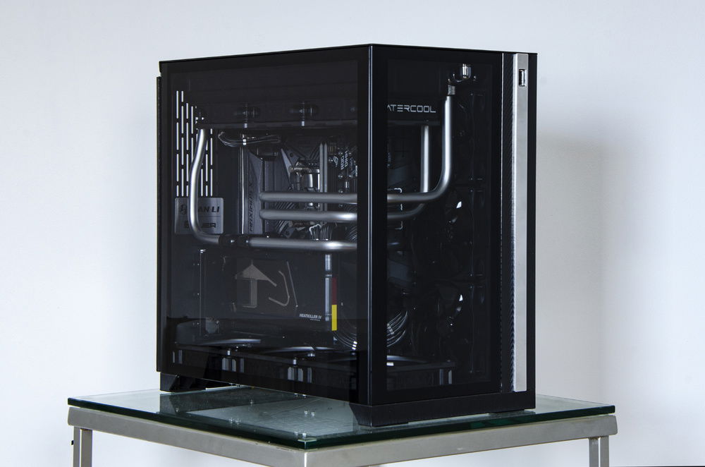 Recently swapped out the fluid for the GPU loop from Mayhems X1 clear to UV black.