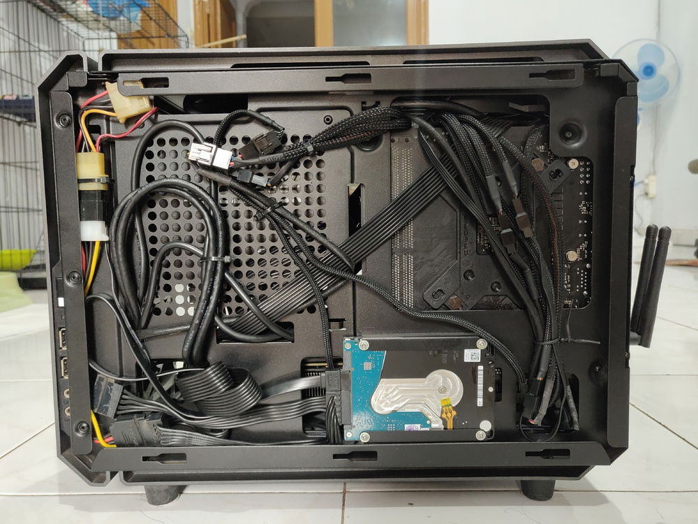 New cable management layout, PSU flipped